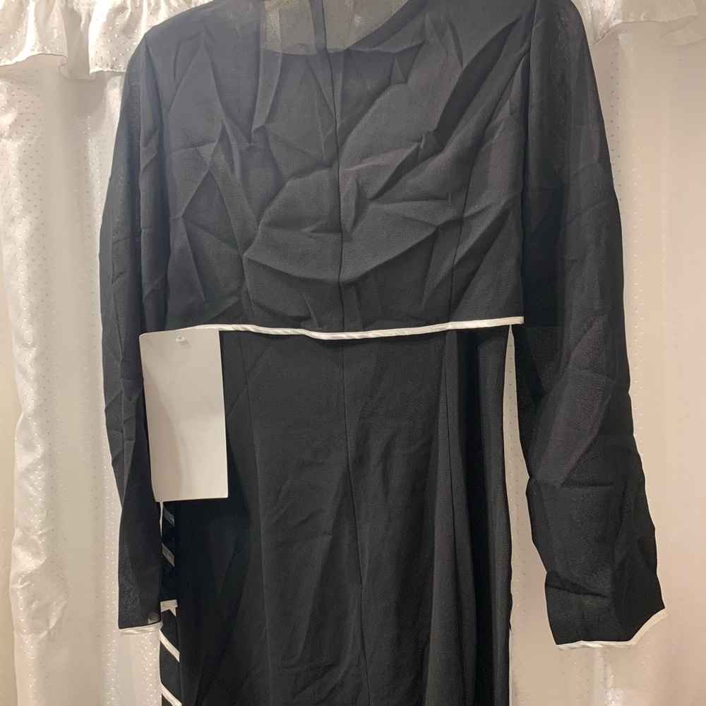 Dress - Picture 5 of 9